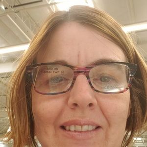 Meet your Posher, Debra